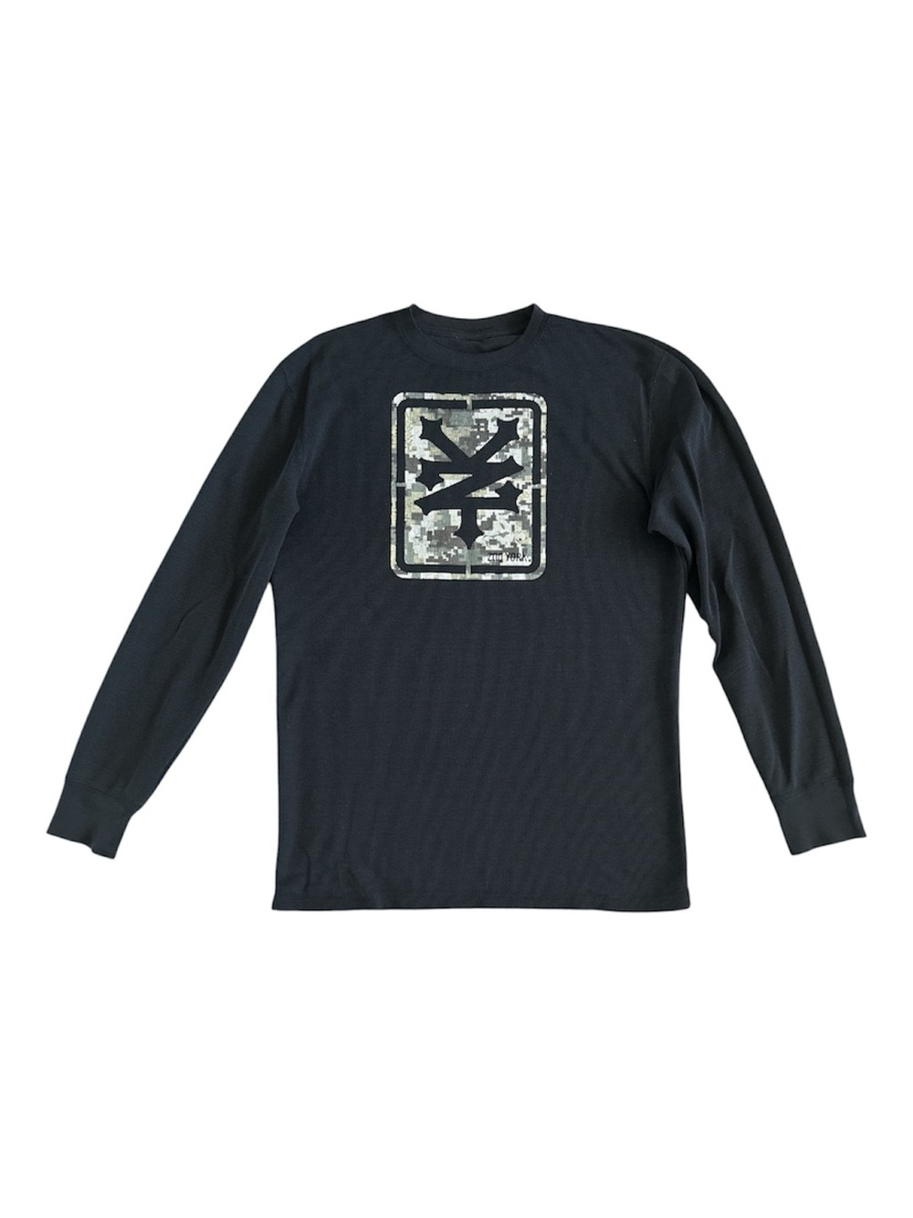 Zoo York Men’s Medium Black Long Sleeve Graphic Shirt